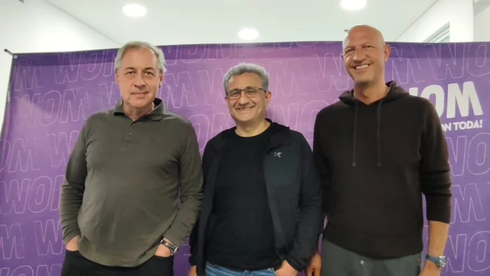 WOM Colombia logró por primera vez resultados financieros positivos en 2025, con un EBITDA de $36.000 millones y un flujo de caja en alza, marcando un hito en el mercado de telecomunicaciones.