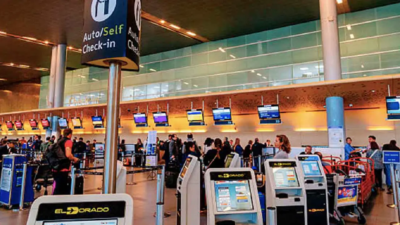 Transporte aéreo en Colombia movilizó 37,7 millones de pasajeros entre enero y agosto de 2025