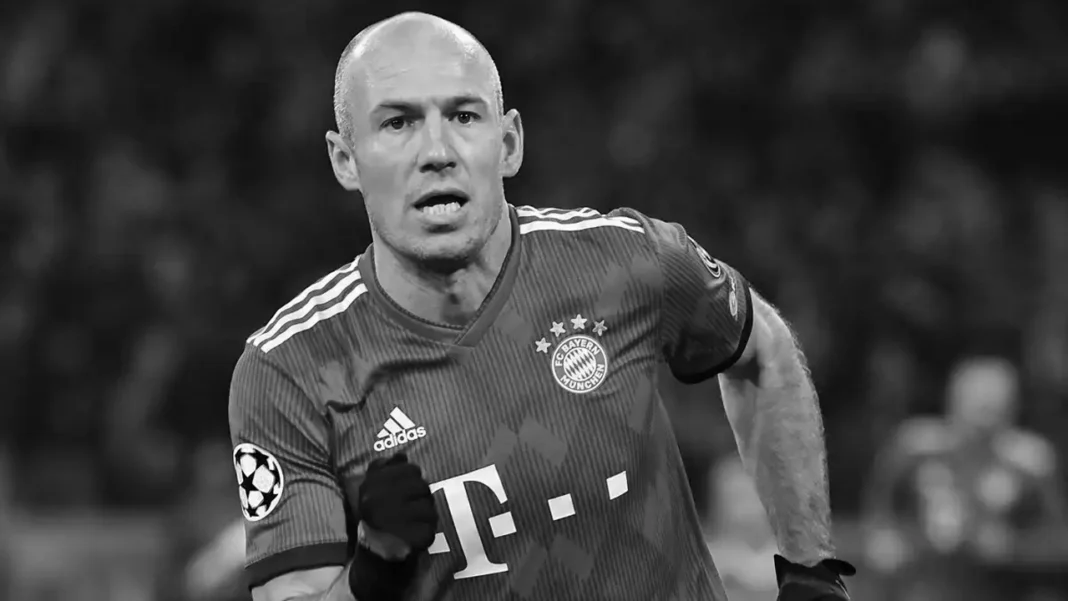 El rumor de que Arjen Robben está muerto se viralizó en redes sociales, pero la noticia es falsa: el exfutbolista neerlandés sigue vivo y disfruta de su retiro en los Países Bajos.