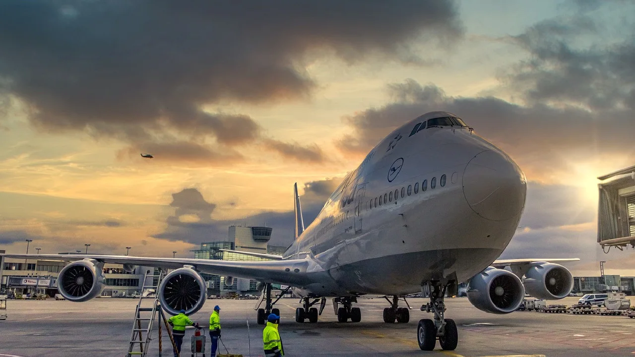 Transporte aéreo en Colombia movilizó 37,7 millones de pasajeros entre enero y agosto de 2025