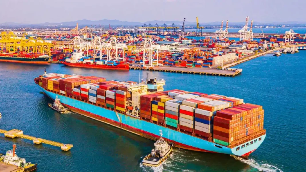 Exportaciones caen 4,1% en julio por desplome de combustibles