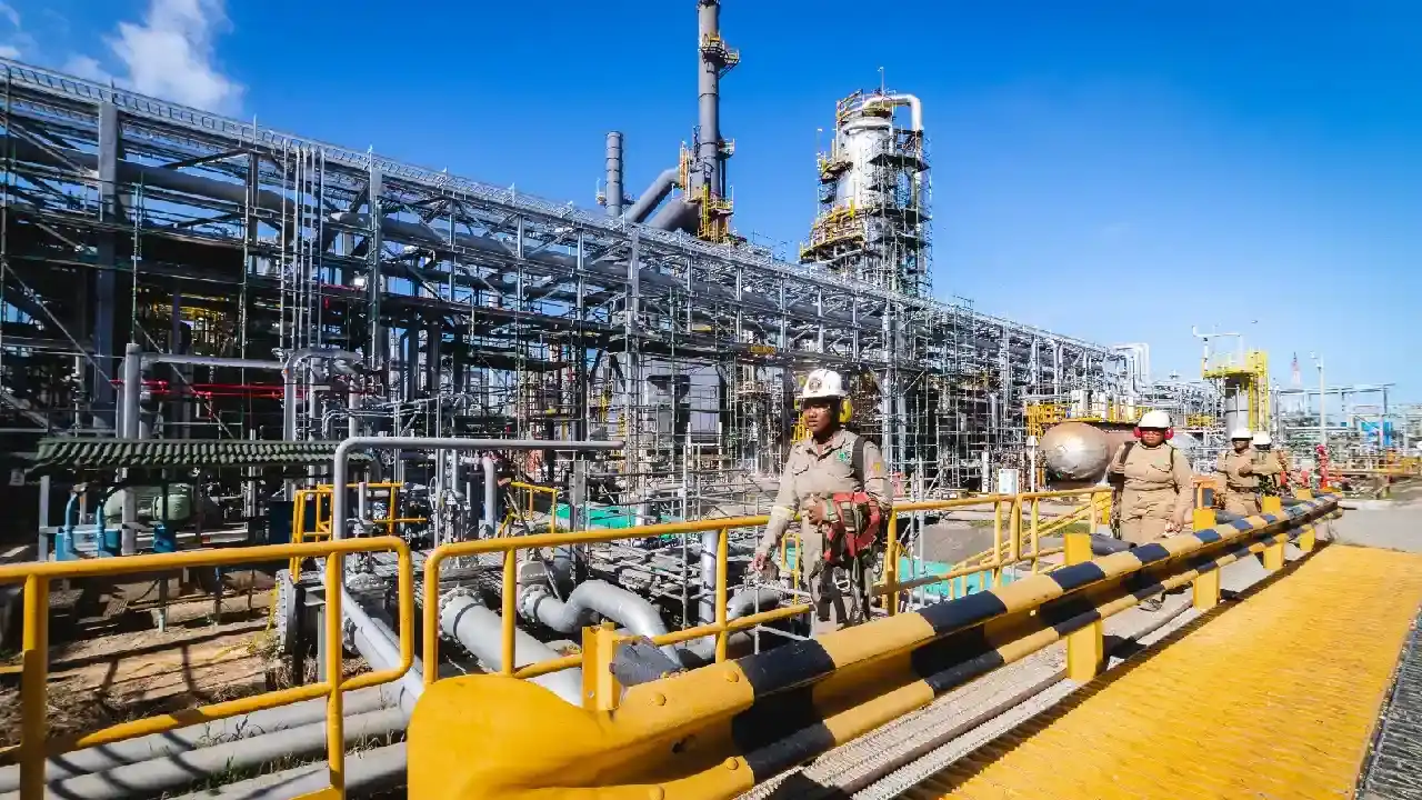 Ecopetrol lanza operación multimodal para aumentar exportación de asfalto Ecopetrol lanza operación multimodal para aumentar exportación de asfalto