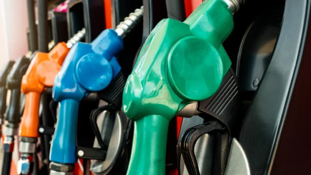 ¿En cuánto volvería a subir la gasolina Petro este 2025? Polémico anuncio