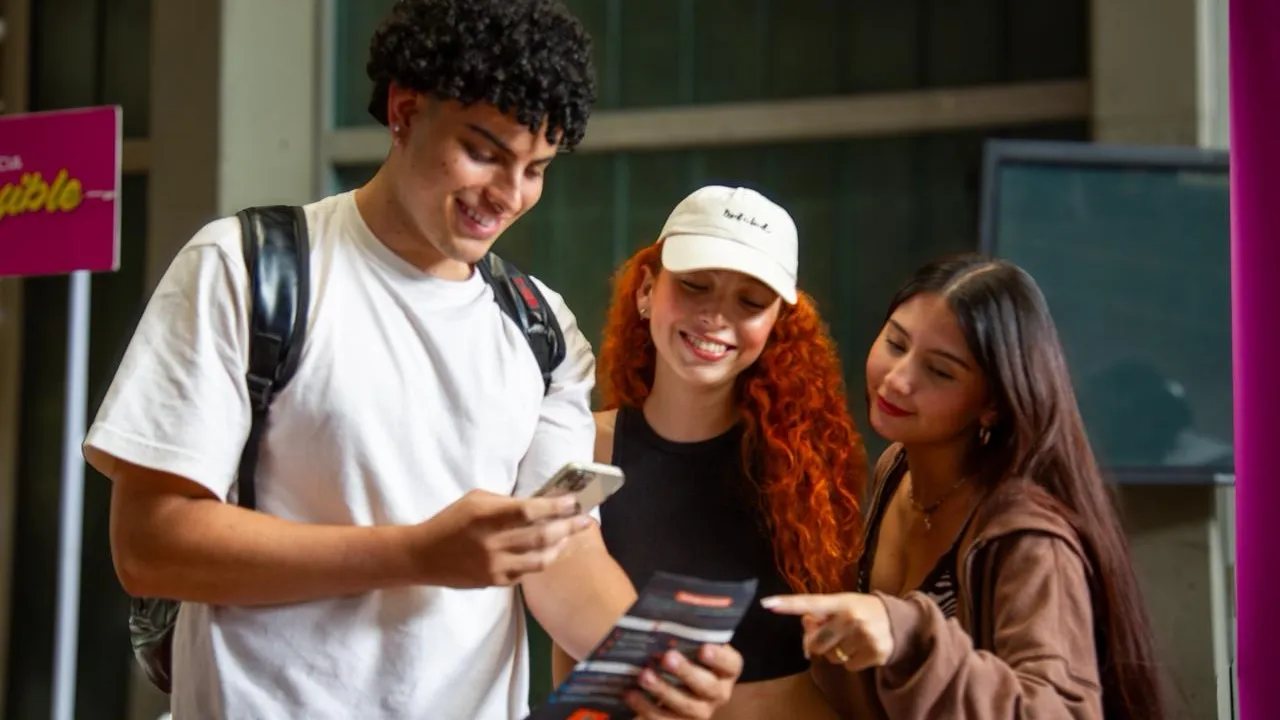 Medellín y Oracle, así puede acceder a 2.500 cupos para cursos de tecnología