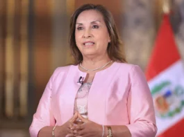El paradero de Dina Boluarte sigue siendo un misterio tras su destitución por “incapacidad moral permanente”. Se presume que la exmandataria estaría en su vivienda en Surquillo, Lima.