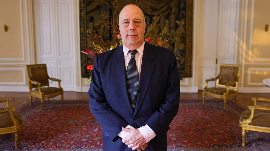 El embajador de Colombia en Estados Unidos gana cerca de US$10.000 mensuales, unos $41,7 millones de pesos, y se ubica entre los diplomáticos mejor pagados del país por su papel estratégico en Washington.