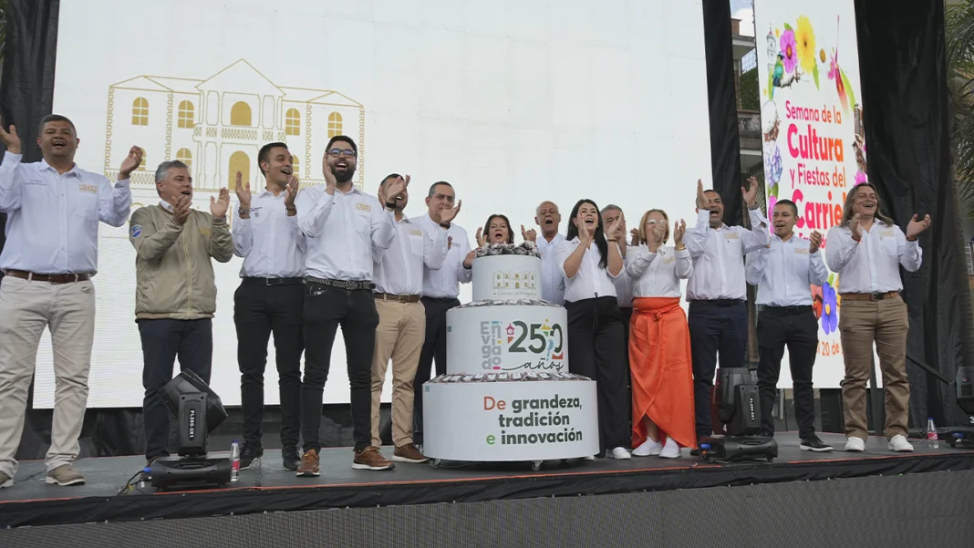 El municipio de Envigado invita a la comunidad a participar en la rendición de cuentas 2025, un espacio de transparencia y diálogo ciudadano donde se presentarán los logros y avances de la administración del alcalde Raúl Cardona.