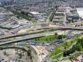La implosión en Bogotá de los puentes ubicados en la Avenida Américas con Calle 13, en el sector de Puente Aranda, marcó un hito en el avance del proyecto vial Nueva 13, una obra liderada por la Alcaldía de Bogotá y el IDU que busca mejorar la movilidad y modernizar la infraestructura de la capital.