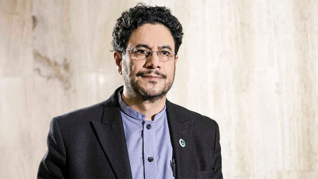 El senador Iván Cepeda presentó oficialmente su programa de Gobierno enfocado en la lucha contra la corrupción, la equidad social y la protección ambiental, con el propósito de consolidar el proyecto progresista del Pacto Histórico y liderar una transformación profunda en Colombia.