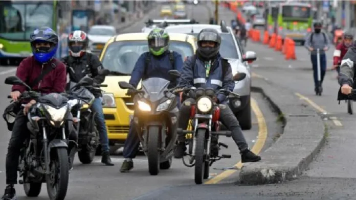 Las motos deben respetar las normas