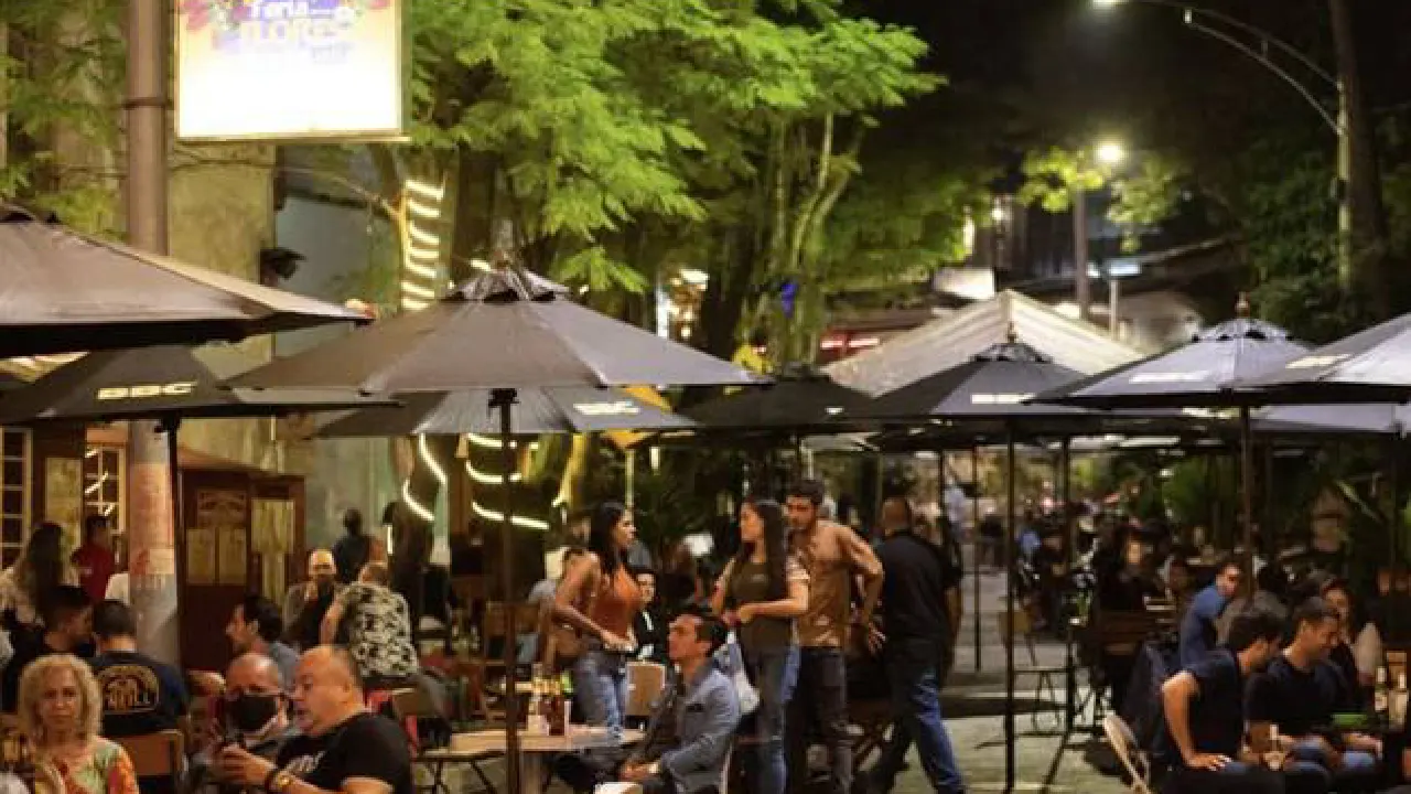 Ley seca parcial en Antioquia: así se preparan los municipios ante la consulta del Pacto Histórico