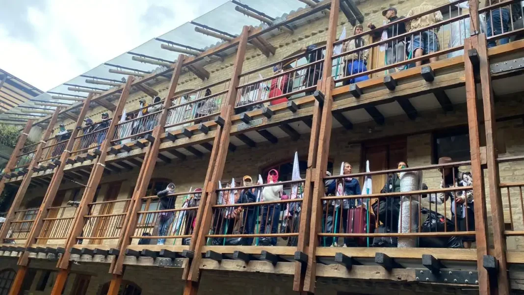 Se tomaron el Ministerio de Vivienda en Bogotá: esto se sabe