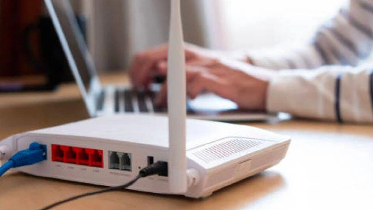 Nueva ley fija tope para el cobro por reconexión de internet suspendido