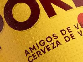 Bavaria reveló la nueva imagen de su Cerveza Poker