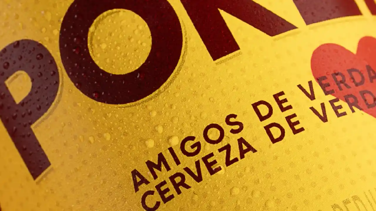 Bavaria reveló la nueva imagen de su Cerveza Poker