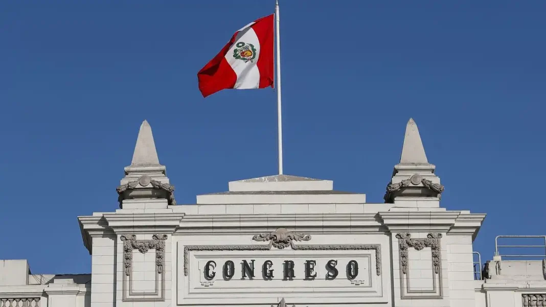 ¿Quién sería el nuevo Presidente de Perú tras vacancia de Dina Boluarte?