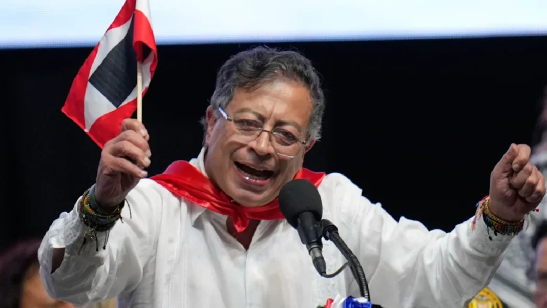 Petro exige a Estados Unidos no interferir en la política interna de Colombia