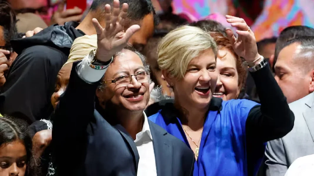 Petro: “Verónica Alcocer está separada de mí desde hace años”