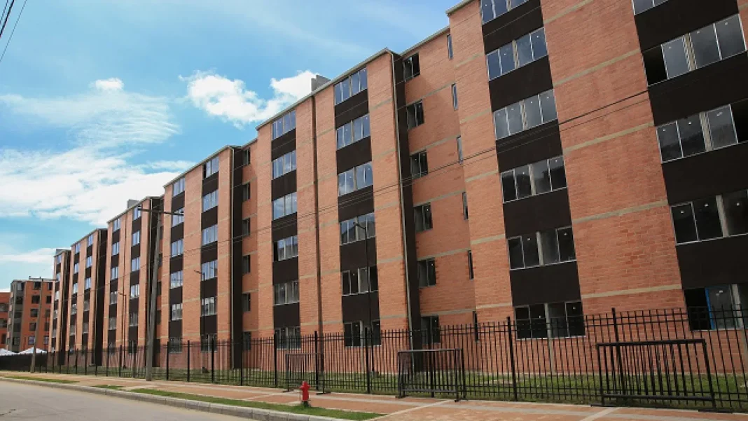 Remesas con destino a la vivienda: uno de cada cinco colombianos en el exterior las usa para comprar casa