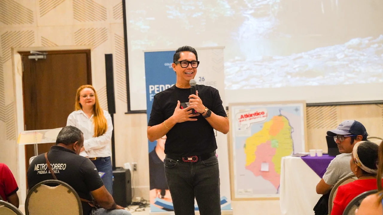 Hoja de vida y quién es Pedro Flórez, el más votado del Pacto Histórico 2025 2 Consulta del Pacto Histórico 2025: Pedro Flórez emerge como el gran ganador con más de 185 mil votos