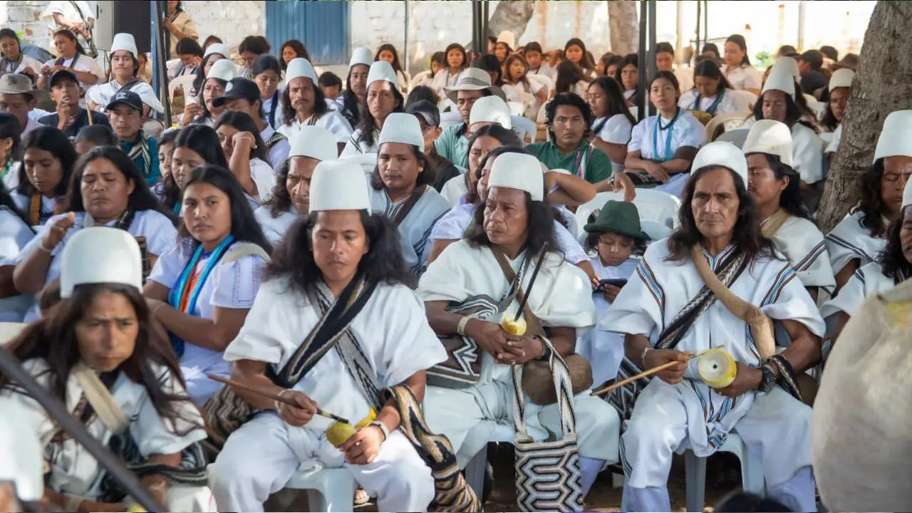 Por esta razón indígenas arhuacos bloquean vía Bosconia - Valledupar
