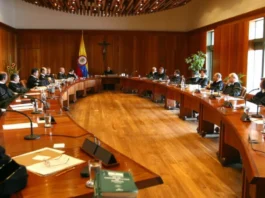 Corte Constitucional avala ley que protege a víctimas de suplantación de identidad en Colombia