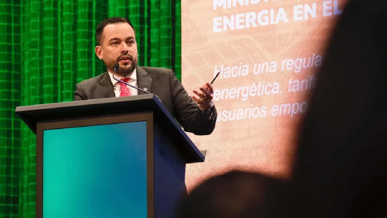 Gobierno acusa a hidroeléctricas de especulación y exige aplicar fórmula de la Creg en tarifas de energía