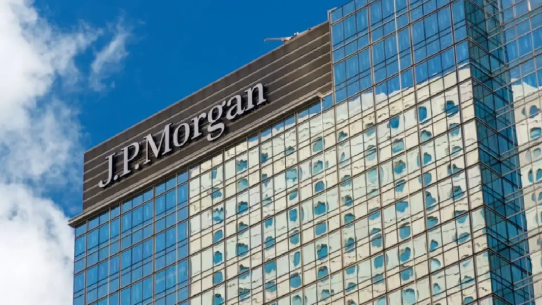 JP Morgan alerta que la política fiscal amenaza la lucha contra la inflación en Colombia