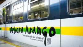 Icónica artista Débora Arango ahora viaja en el Metro de Medellín 1 Icónica artista Débora Arango ahora viaja en el Metro de Medellín