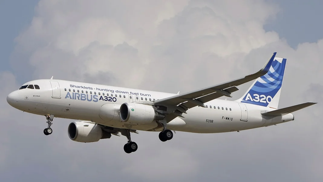 Airbus alertó una falla en aviones A320 por radiación solar, y Avianca confirmó impactos operativos mientras aplica las actualizaciones obligatorias para garantizar la seguridad.