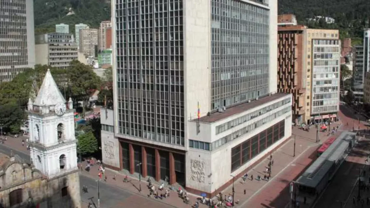 Inversión extranjera muestra señales de vida en octubre, pero sigue lejos de niveles de 2024 1 Inversión extranjera muestra señales de vida en octubre, pero sigue lejos de niveles de 2024