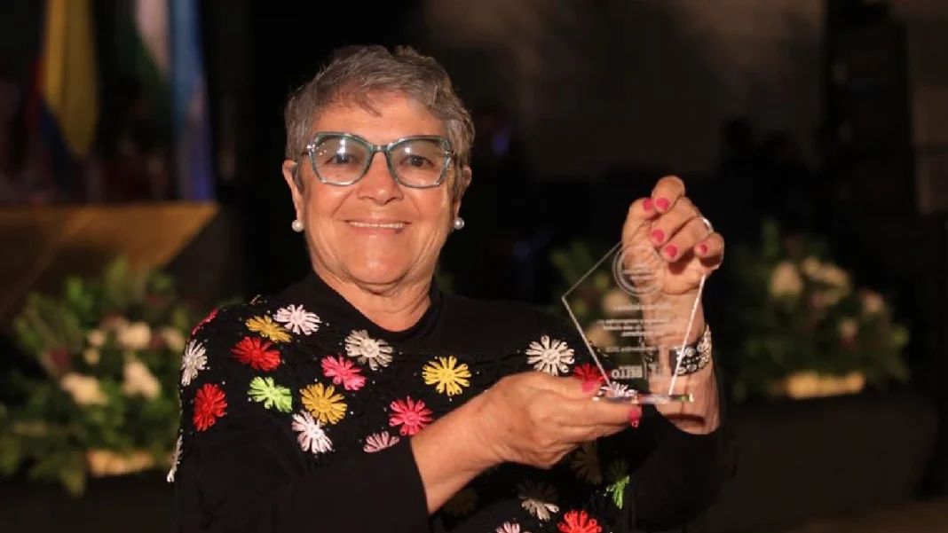 Bello reconoce a sus líderes en inclusión durante la primera edición de Transformando Historias