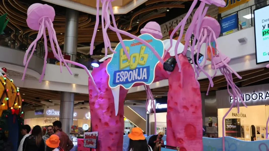 Nuestro Bogotá presentó una atracción inmersiva de Bob Esponja para la temporada navideña, con entrada gratuita y un enfoque educativo sobre el cuidado del agua.