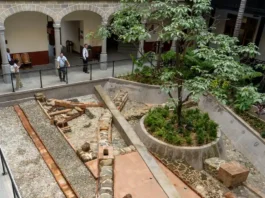 Descubren vestigios del primer acueducto de Medellín en obras del Claustro Comfama