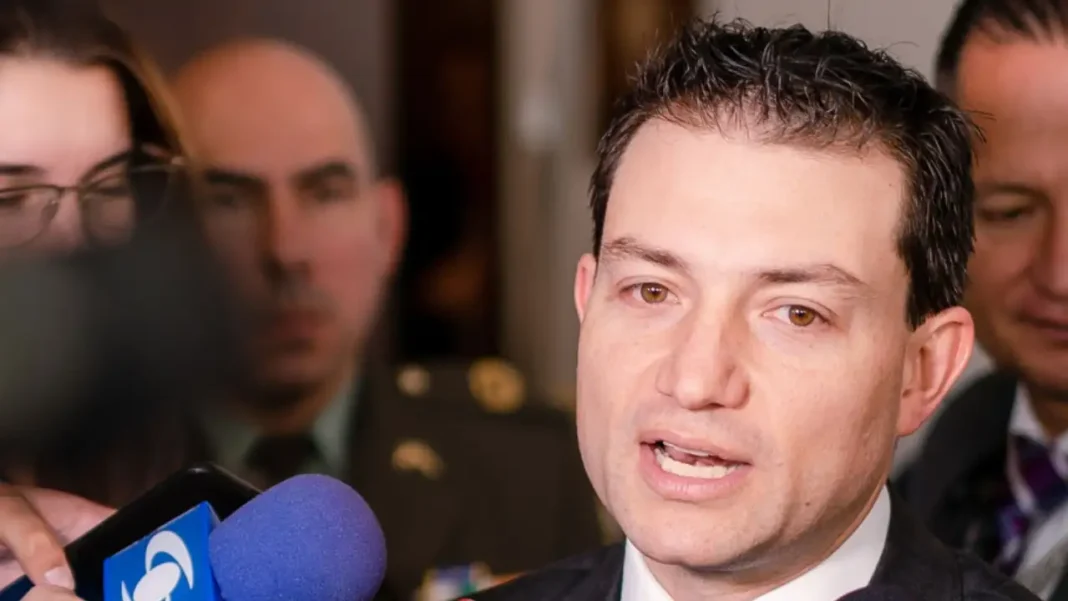 Hoja de vida de Felipe Córdoba: el aspirante a presidencia que complica al Partido Conservador