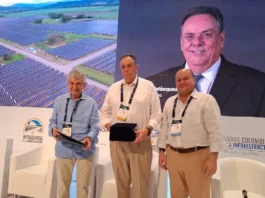 Jorge Mario Velásquez recibe el Premio Nacional a la Excelencia en Infraestructura como Empresario Distinguido