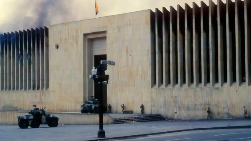 Cómo y dónde ver acto conmemorativo de los 40 años del holocausto en Palacio de Justicia