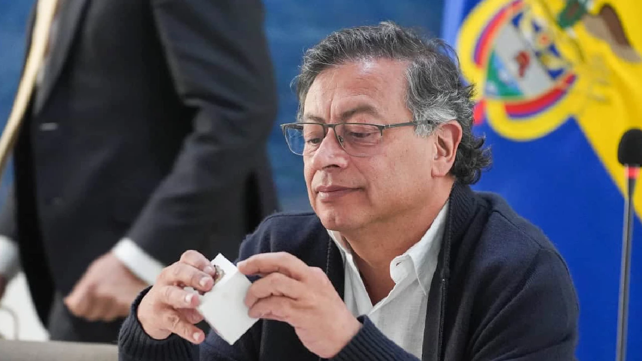 Reforma tributaria en Colombia: Gobierno enfrenta a senadores que buscan archivar el proyecto