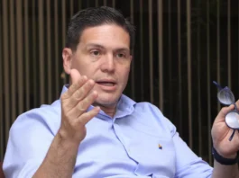 Colombia enfrenta una creciente tensión institucional por la presunta infiltración criminal en el Estado, lo que desató alertas políticas, investigaciones periodísticas y fuertes cuestionamientos públicos.