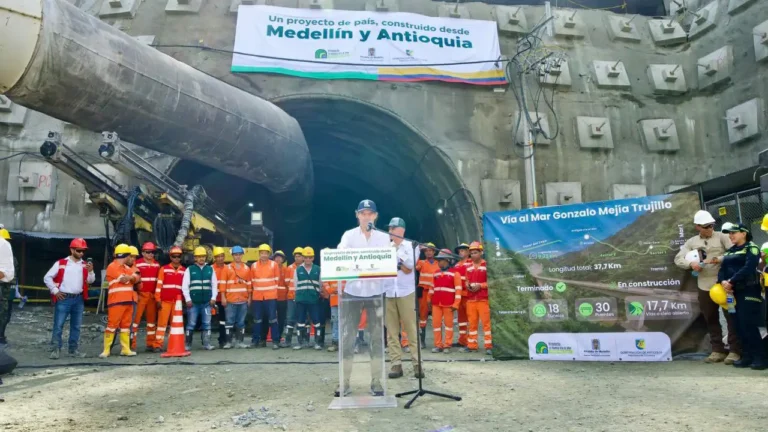 Invías afirma que la instalación de equipos para la construcción del Túnel del Toyo avanza sin contratiempos