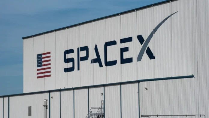 SpaceX consolida su liderazgo en telecomunicaciones con la compra de licencias AWS-3 de EchoStar