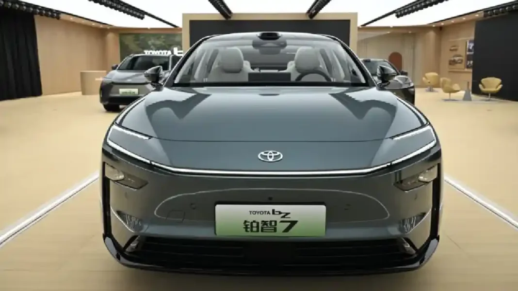 Así es la Toyota BZ7 que entra a competirle a Tesla en Colombia