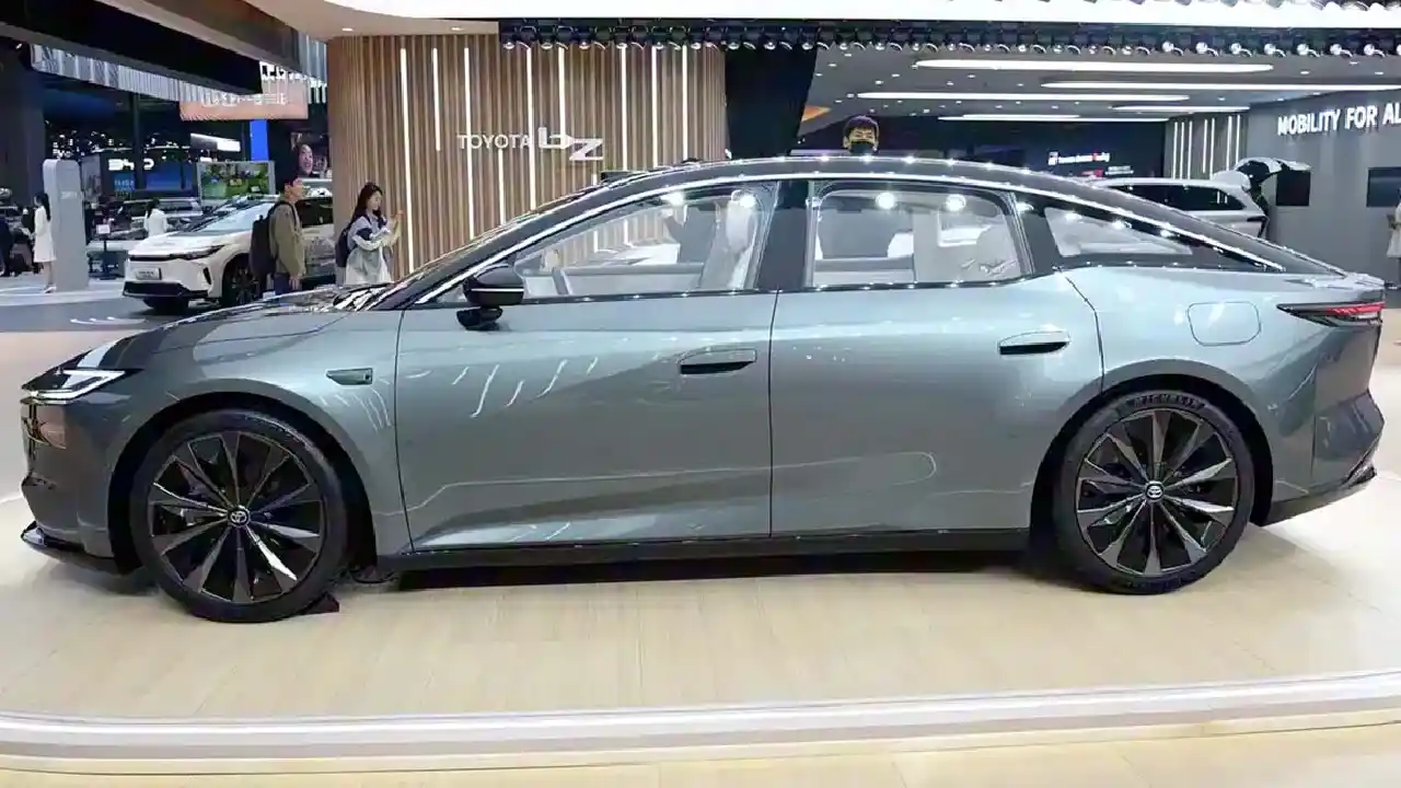 Así es la Toyota BZ7 que entra a competirle a Tesla en Colombia 1 Toyota BZ2