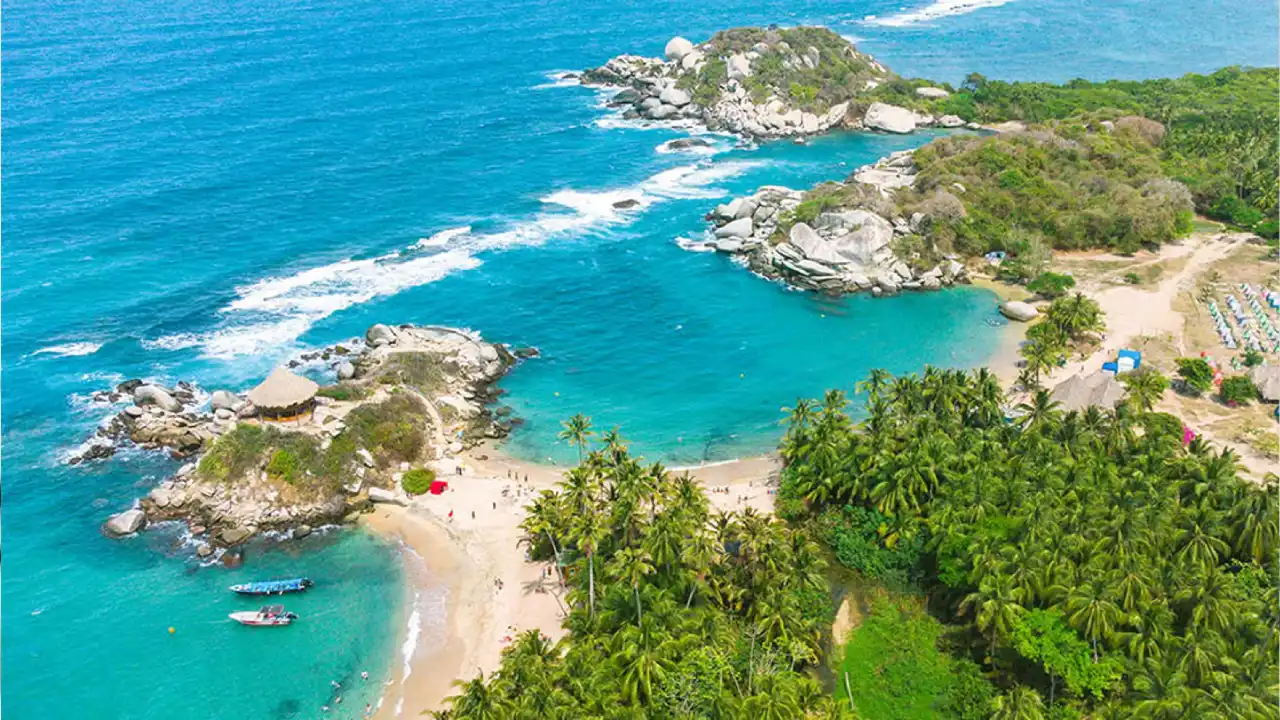 Destinos baratos para viajar en diciembre en Colombia: opciones para todos los presupuestos 1 1. Santa Marta y alrededores: Caribe económico si se planifica