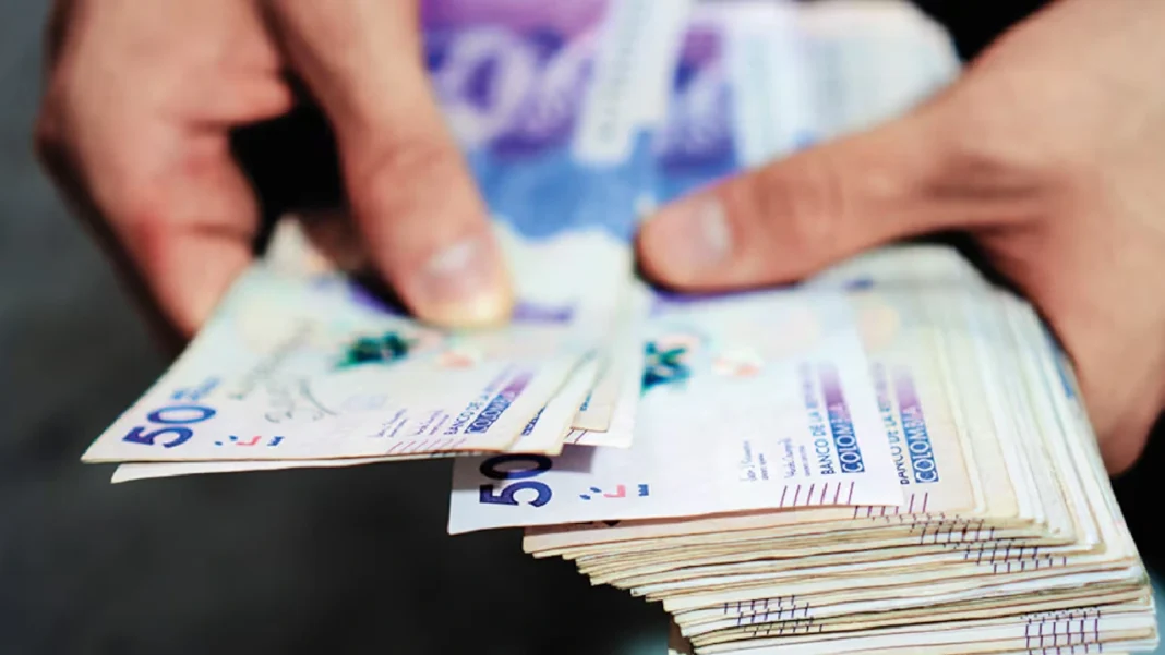 DIAN admite que no cumplirá meta de $305,4 billones y señala la tasa del Emisor como freno