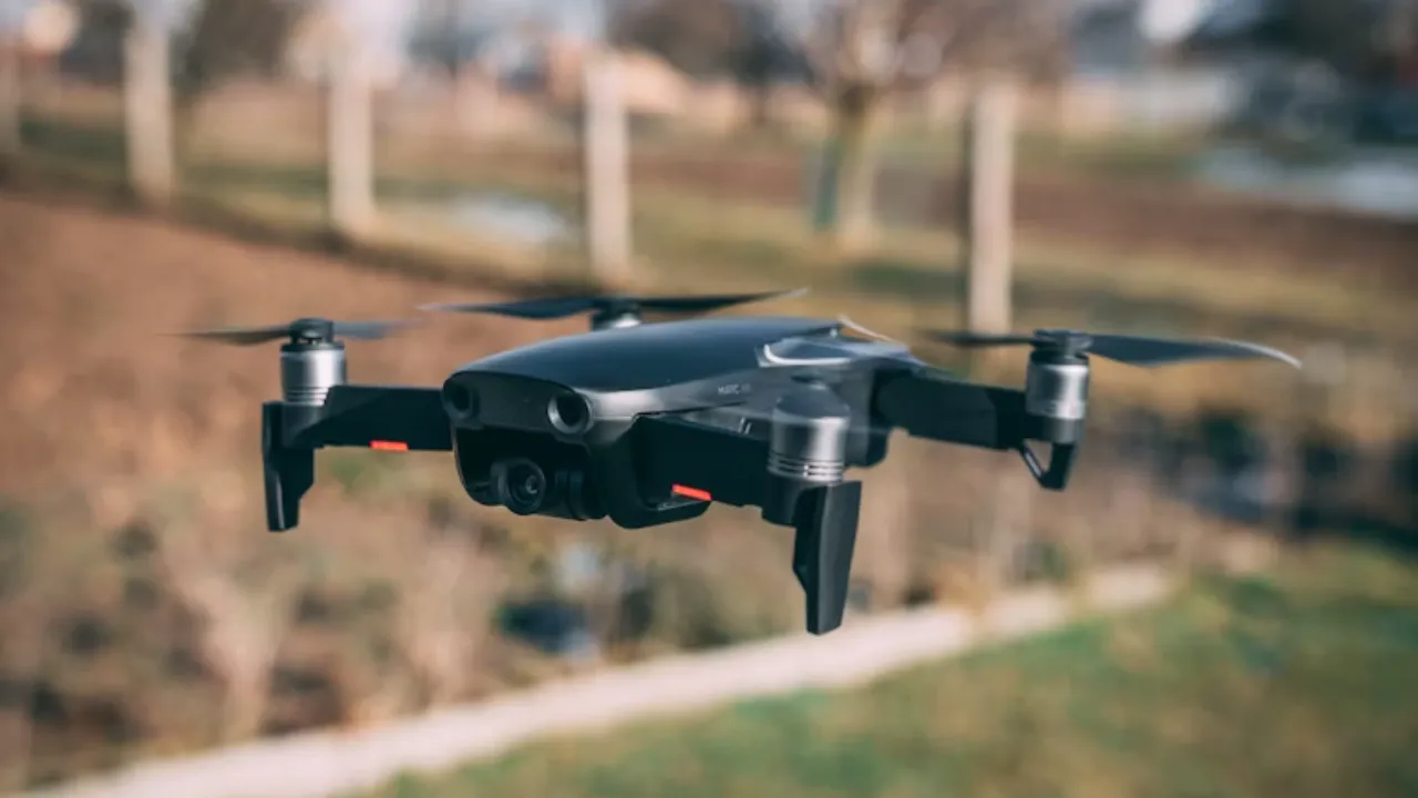 El proyecto de dron híbrido aéreo-marino con el que estudiantes ganaron premio