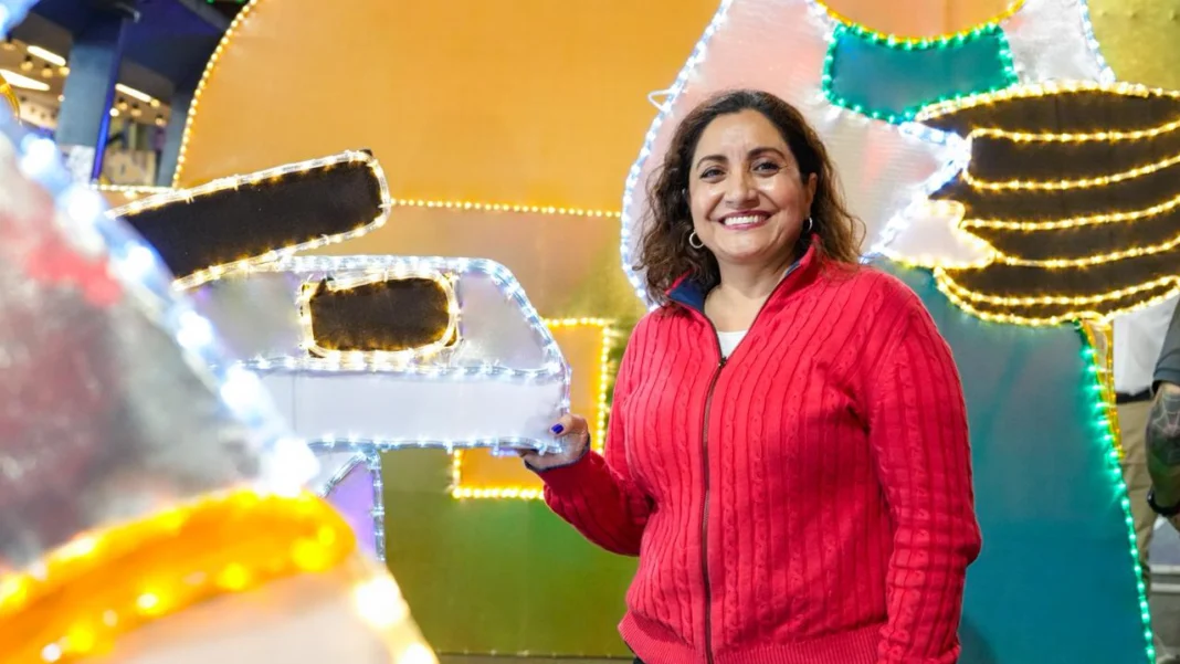 Envigado encendió su Navidad 2025 con “Destellos de Navidad”, un alumbrado inclusivo y artesanal que celebra la tradición familiar y ofrece una amplia agenda cultural.