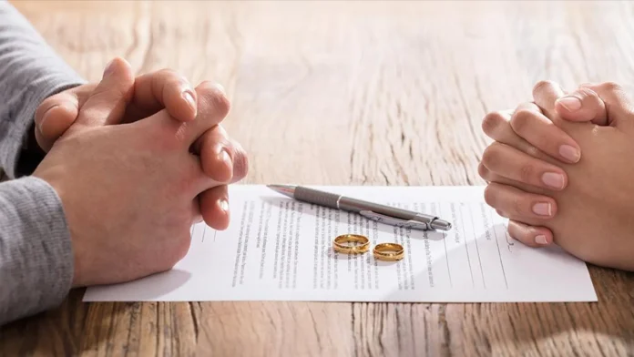Según cifras del Supernotariado en Colombia, 1 de cada 3 matrimonios termina en divorcio.