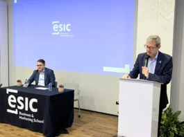 ESIC gradúa a nueva cohorte de analistas de datos de la Comuna 13: un hito para la empleabilidad juvenil