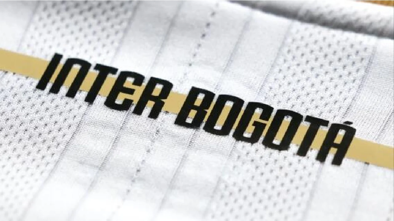 Más de US$20 millones marcó el valor del negocio por La Equidad 1 La operación que dio origen al Internacional de Bogotá incluyó una inversión superior a US$20 millones